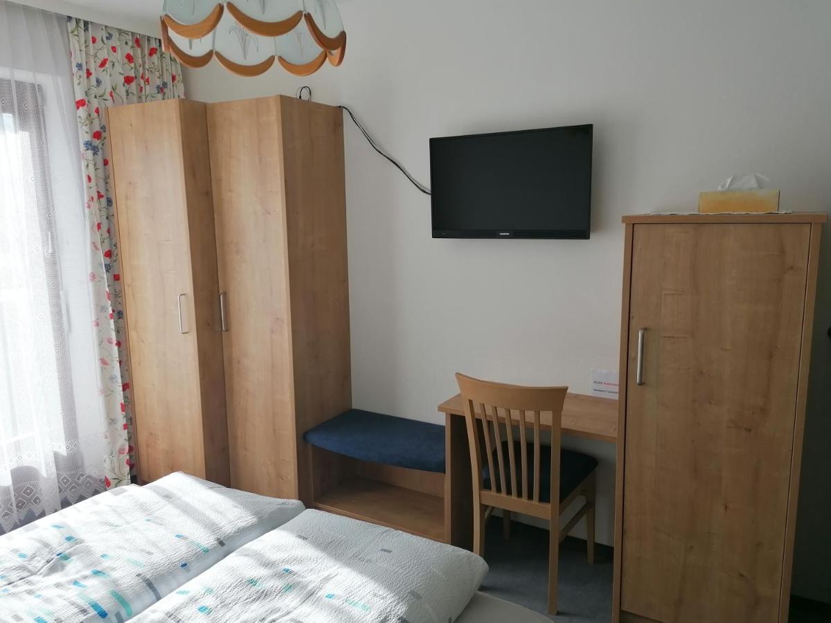 Farm stay Ledererhof Oberlienz