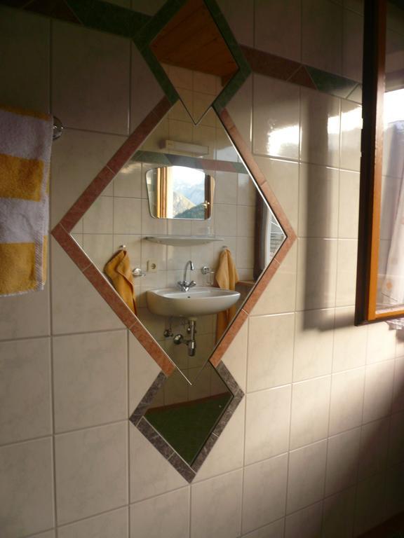 Farm stay Ledererhof Oberlienz
